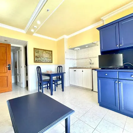 Apartamento Junto Al Mar, Con Balcón, En Playa Jardin Puerto De La Cruz *